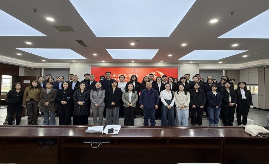 2024年10月18日，，，，，，，集团党委联合长发担保党支部加入了由向阳区党群效劳中心开展的“传承革命精神 赓续红色血脉”公益党课_副本.jpg